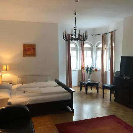 Zum Goldenen Loewen 3*