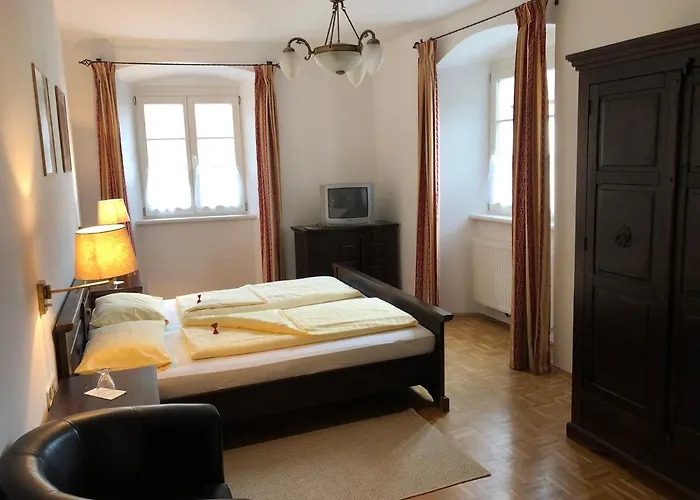 Zum Goldenen Loewen بيت ضيافة إيهرينهاوزين