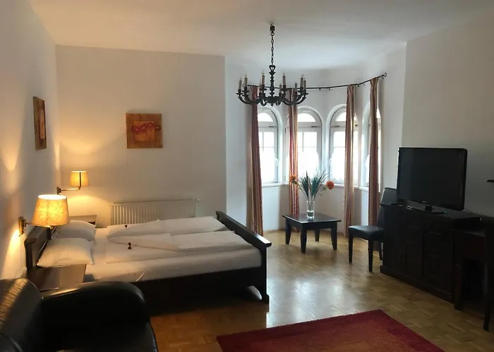 Zum Goldenen Loewen 3*