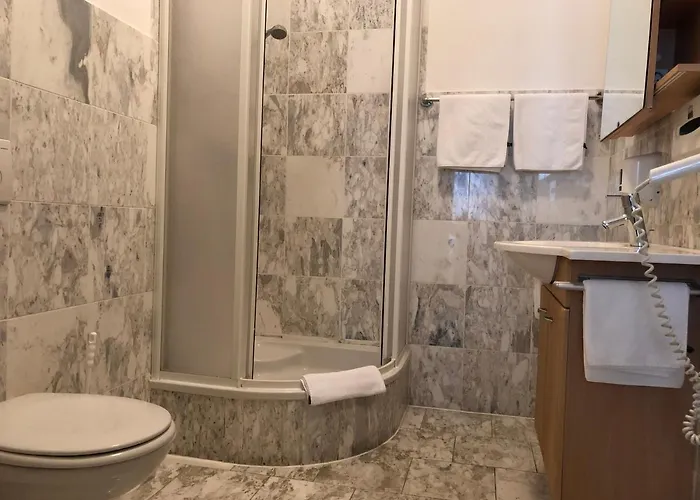 Zum Goldenen Loewen بيت ضيافة 3*